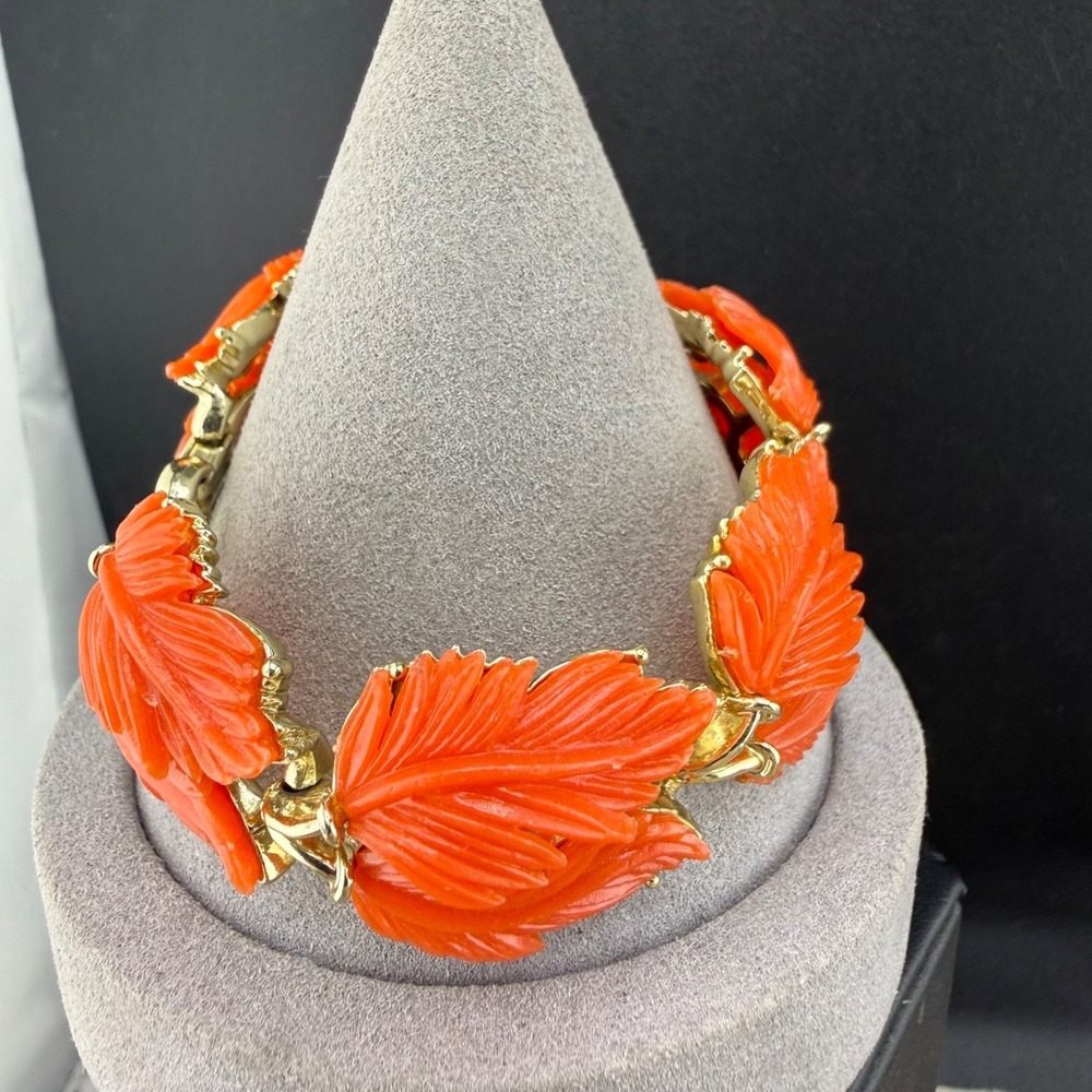 Vintage Lisner Bracelet Gold Tone Orange Leaf Feather‎ 7.5"